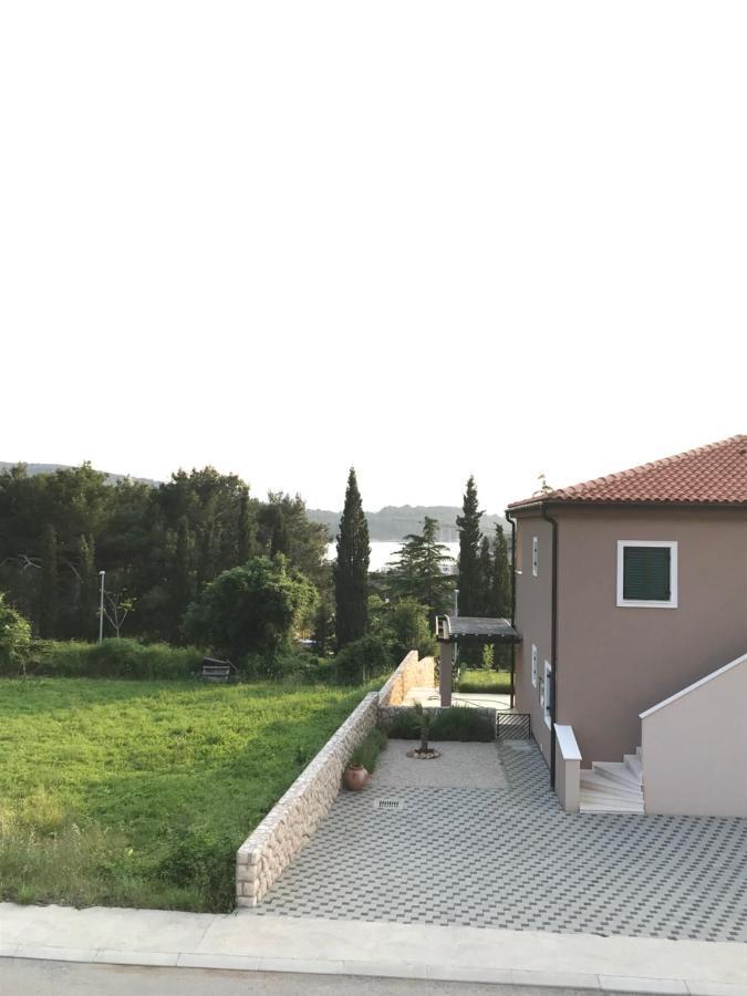 Apartmani Matea Cres Exterior foto